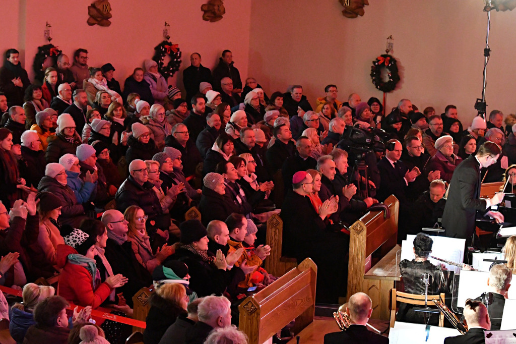 Śląsk gościł seniorów i wystąpił w Katowicach