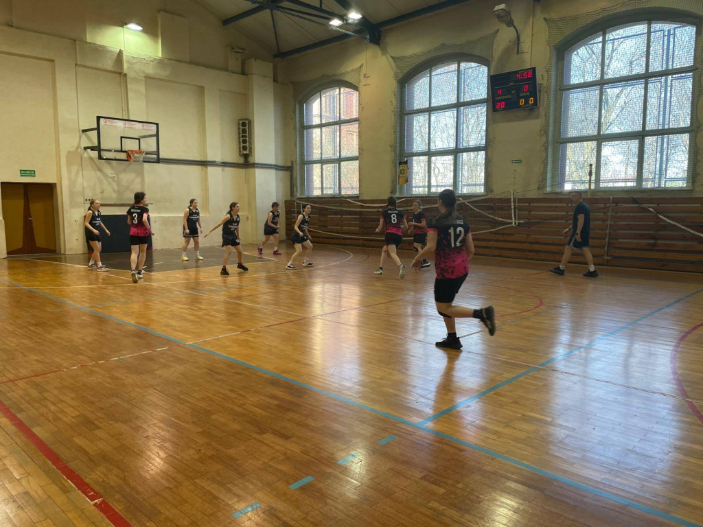 Lubliniec. Nasi koszykarze na drugich miejscach