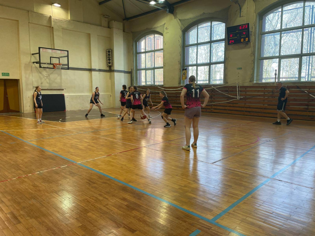 Lubliniec. Nasi koszykarze na drugich miejscach