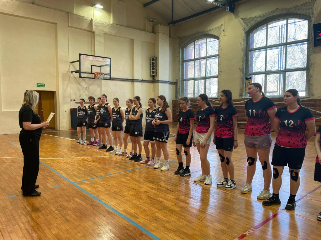 Lubliniec. Nasi koszykarze na drugich miejscach