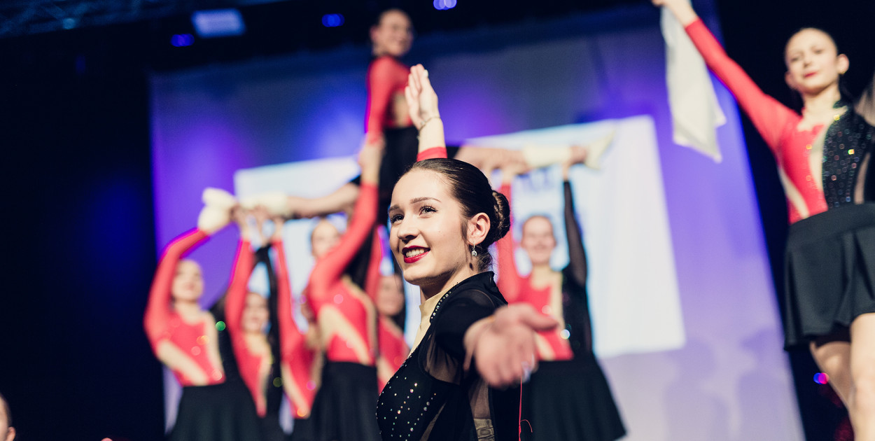 Lubliniec. Mażoretki Szafir na scenie