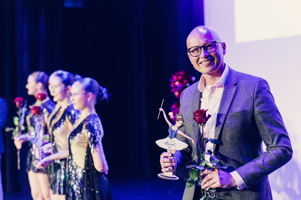 Lubliniec. Mażoretki Szafir na scenie