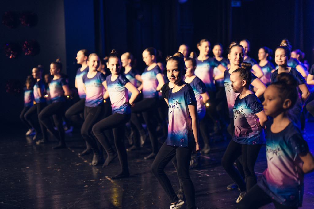 Lubliniec. Mażoretki Szafir na scenie