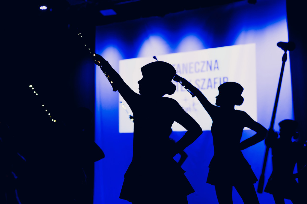 Lubliniec. Mażoretki Szafir na scenie