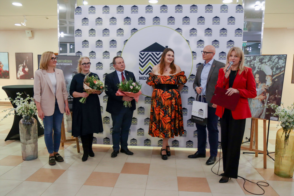 Lubliniec. Fortuńska i Steczkowska na wernisażu