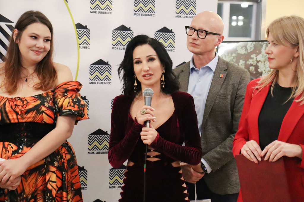 Lubliniec. Fortuńska i Steczkowska na wernisażu