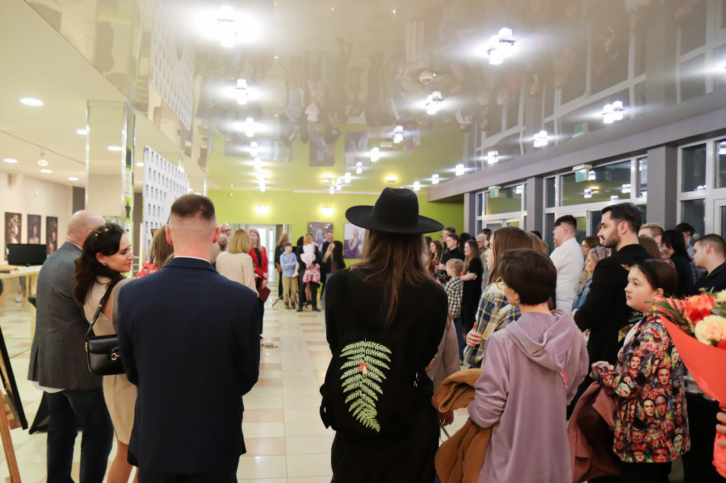 Lubliniec. Fortuńska i Steczkowska na wernisażu
