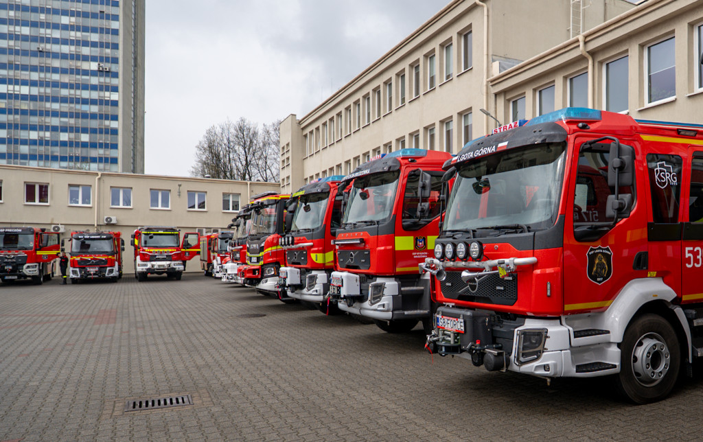 Powiat lubliniecki. Nowe wozy dla naszych OSP