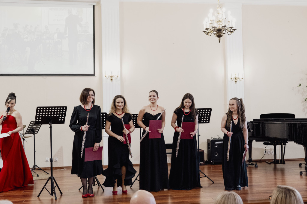 Szkoła świętuje. Fotorelacja z jubileuszu
