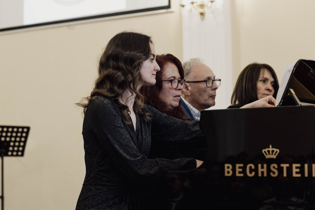 Szkoła świętuje. Fotorelacja z jubileuszu