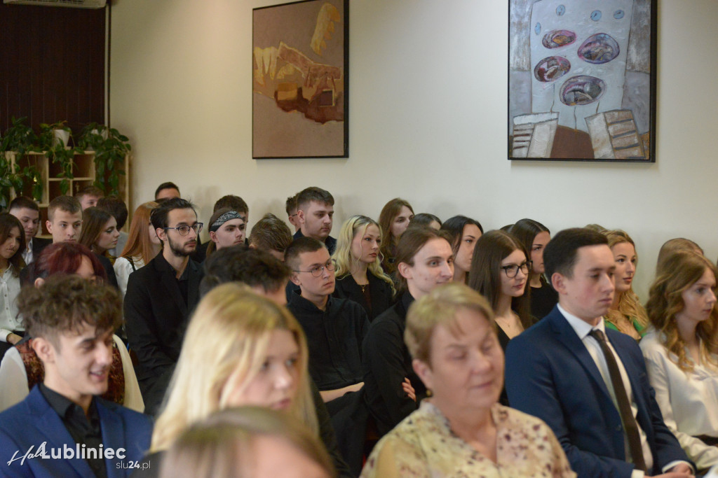 Pożegnanie maturzystów w ZSOT w Lublińcu