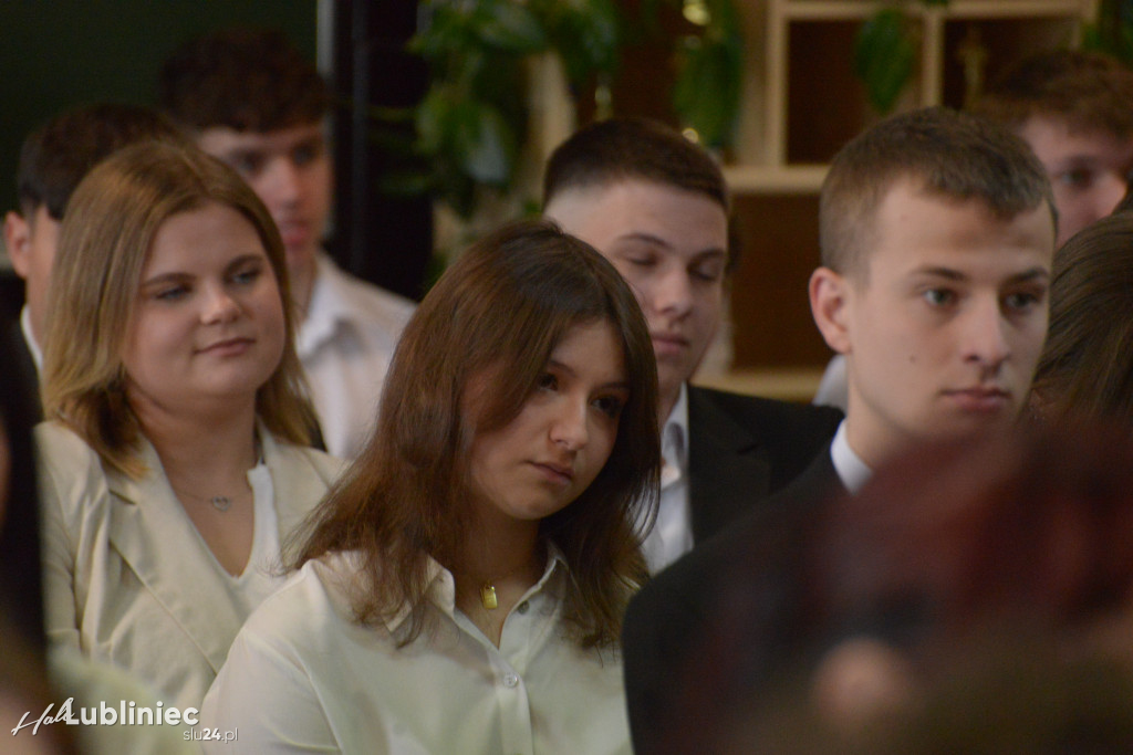 Pożegnanie maturzystów w ZSOT w Lublińcu