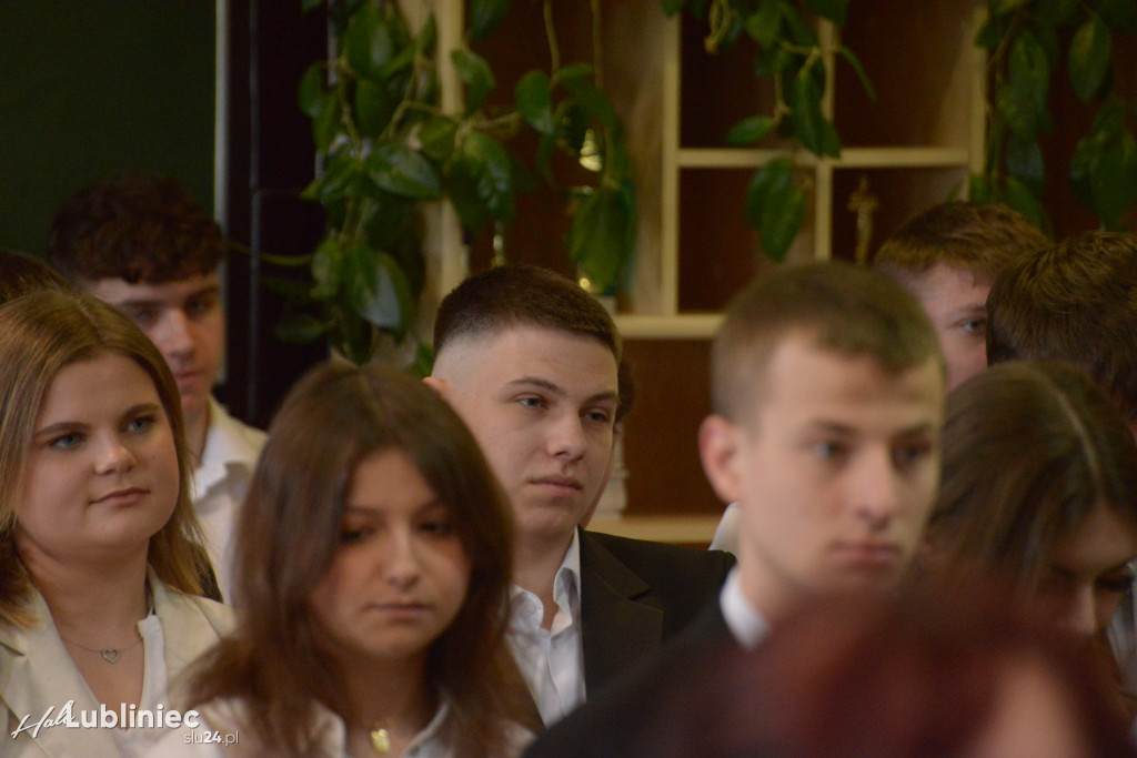 Pożegnanie maturzystów w ZSOT w Lublińcu