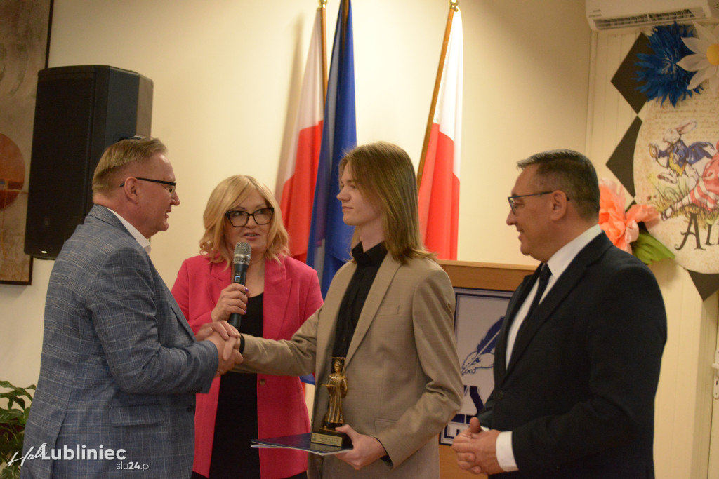 Pożegnanie maturzystów w ZSOT w Lublińcu