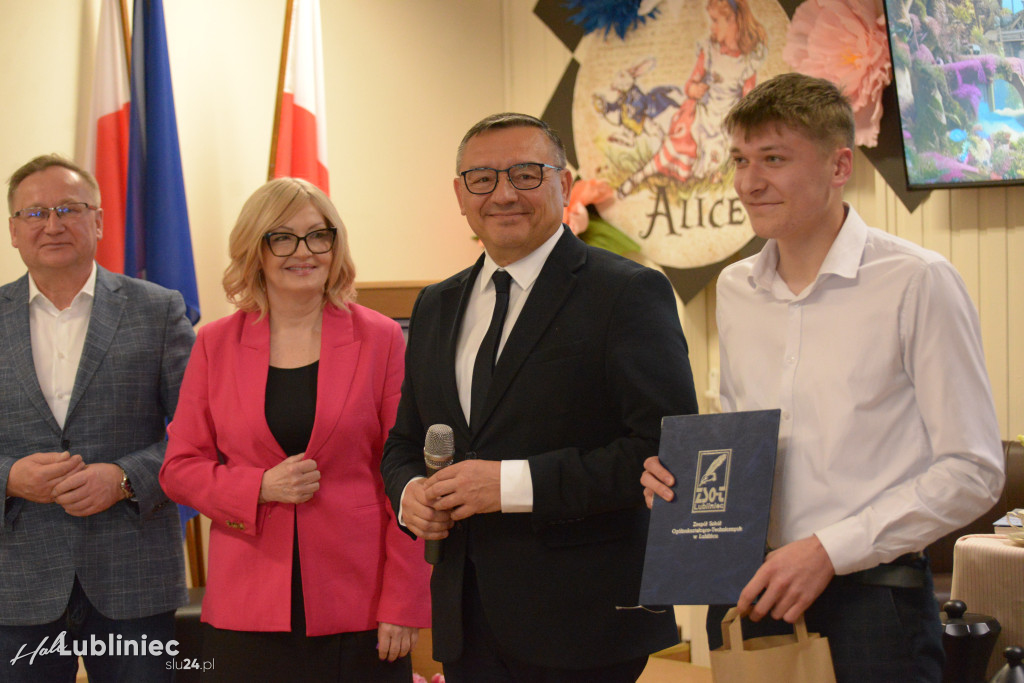 Pożegnanie maturzystów w ZSOT w Lublińcu