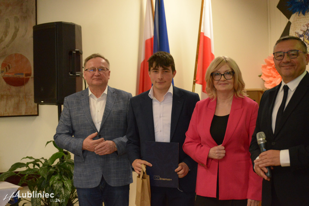 Pożegnanie maturzystów w ZSOT w Lublińcu