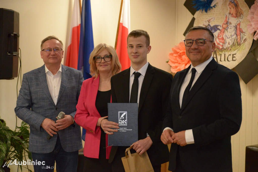 Pożegnanie maturzystów w ZSOT w Lublińcu