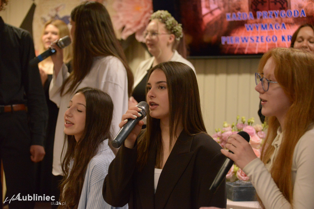 Pożegnanie maturzystów w ZSOT w Lublińcu