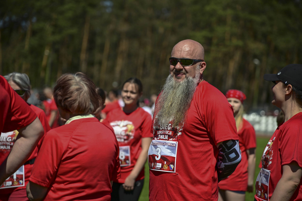 Prawie 800 uczestników na starcie biegu