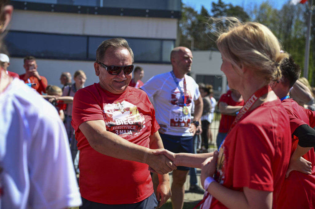 Prawie 800 uczestników na starcie biegu