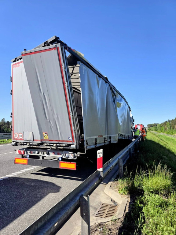 Zderzenie ciężarówek na A1. Nasi strażacy w akcji