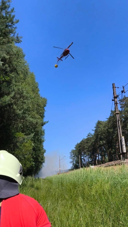 Lubliniec. Groźny pożar, zaczęło się od pociągu?