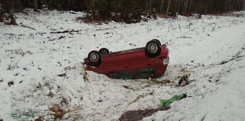 Dachowanie na DW 907. Fot. OSP Koszęcin