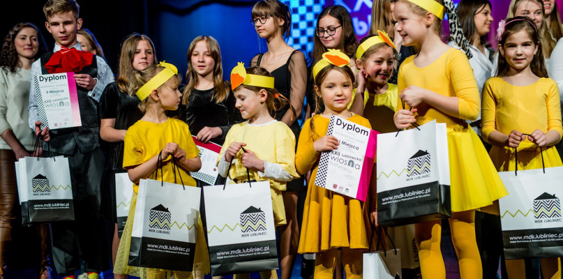 Podczas XXII Lublinieckiej Wiosny Kulturalnej były i występy wokalne, i taneczne. Fot. Archiwum MDK Lubliniec