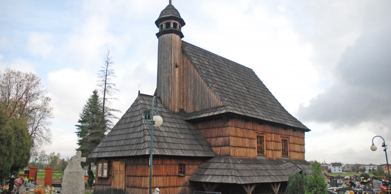 Kościół pw. św Walentego. Tu odbyły się uroczystości pogrzebowe dwójki dzieci, które zginęły w płomieniach. Fot. Archiwum