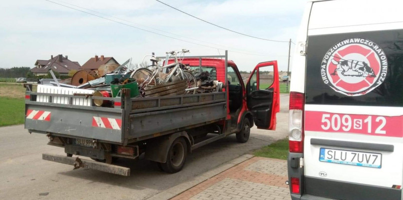 Środki uzyskane ze sprzedaży zebranego złomu pozwoliły zrobić zakupy rzeczy potrzebnych strażakom. Fot. OSP Solarnia