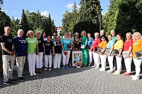Artystyczne popołudnie i potańcówka na tarasie [FOTO]-643