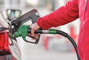 Ceny paliw. Kierowcy nie odczują zmian, eksperci mówią o "napiętej sytuacji"-6379