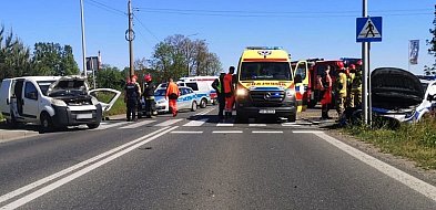Wypadek z udziałem radiowozu. Policjant  z Lublińca trafił do szpitala-6631