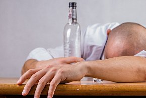 Minimalna cena za gram alkoholu? Rząd pracuje nad nowymi przepisami-8328