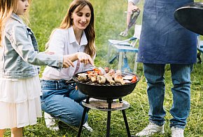 Czy 2 maja to dzień wolny od pracy? Jak działają sklepy i urzędy?-10375