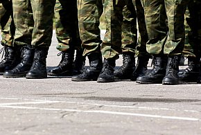 Wezwania trafią do tysięcy Polaków. Kto musi szykować się na komisję?-11492