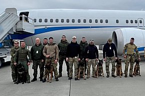 Katowice Airport. Komandosi z Lublińca i psy w akcji-756