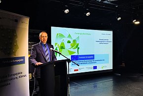 Konferencja o rozwoju terenów inwestycyjnych w Koszęcinie-12080