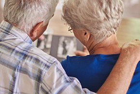 Seniorzy mają powód do radości. Projekt „Godna emerytura” trafił do Sejmu-12095