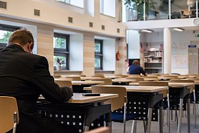 Zmiany w przepisach o wynagrodzeniach. Zapłacą za gotowość do pracy-12107