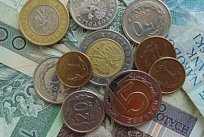 Nowe regulacje dla dorabiających. Od grudnia zmieniają się limity-12267