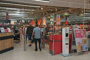 Pracownicy popularnej sieci mają dość. W południe zatrzymają pracę-12437