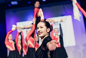 Lubliniec. Mażoretki Szafir na scenie