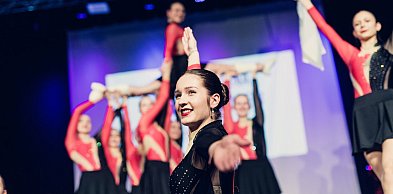 Lubliniec. Mażoretki Szafir na scenie