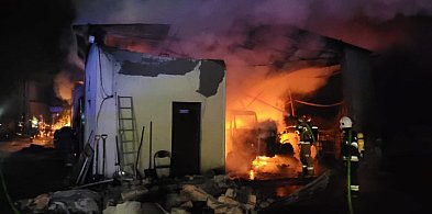 Powiat lubliniecki. Pożar hali z opałem-11689