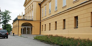 Hohenlohe-Ingelfingen. Historia rodu i wielka polityka