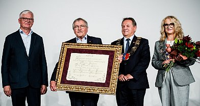 Laureat Nagrody Nobla honorowym obywatelem Lublińca-11618
