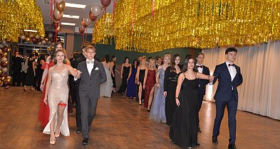 Studniówka Mickiewicza. Młodość, taniec, zabawa [ZDJĘCIA]-12709