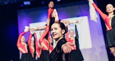 Lubliniec. Mażoretki Szafir na scenie
