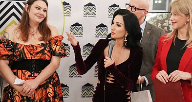 Lubliniec. Fortuńska i Steczkowska na wernisażu